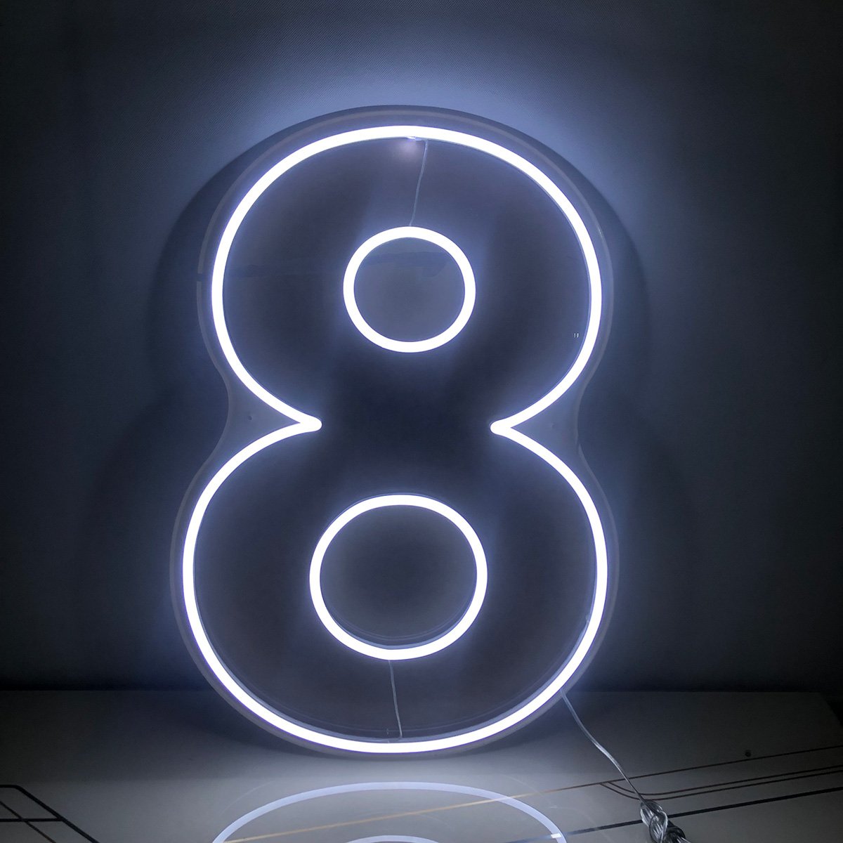 Number 8 10" x 14" LED Neon Sign