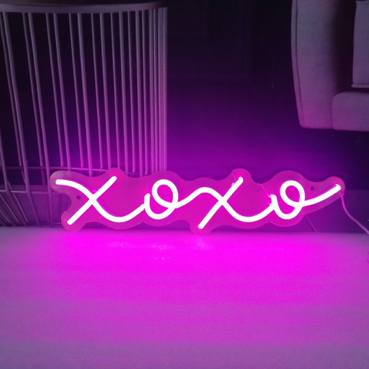 Xoxo 20" x 5" LED Neon Sign